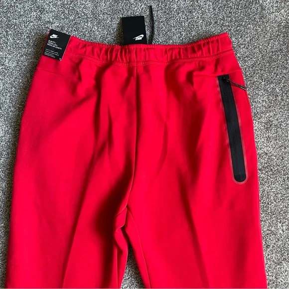 Nike Sportswear Tech Fleece Men's Joggers Sz XL In University Red/Black NWT